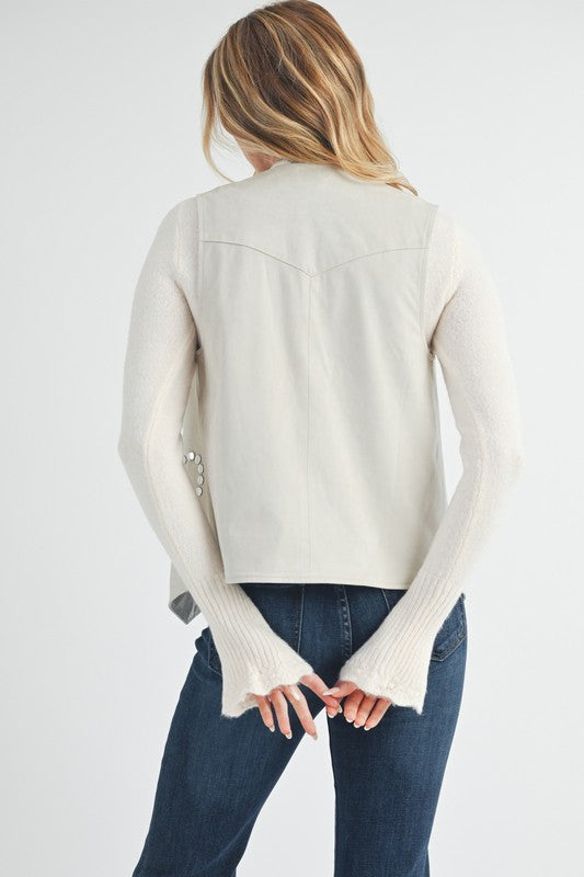 73c50fc4-0f6e-42f7-8c8a-88800adece63-Max