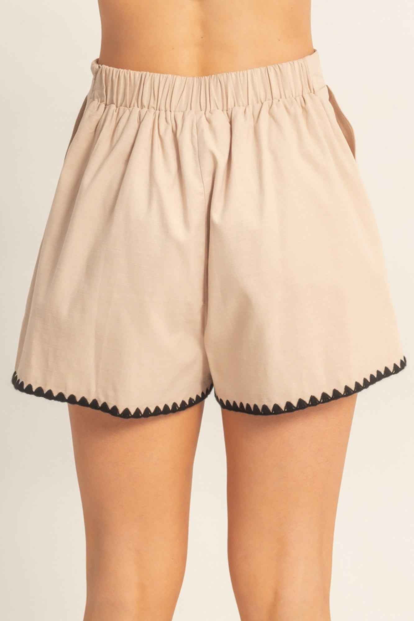 Scallop Trim High-waisted Shorts