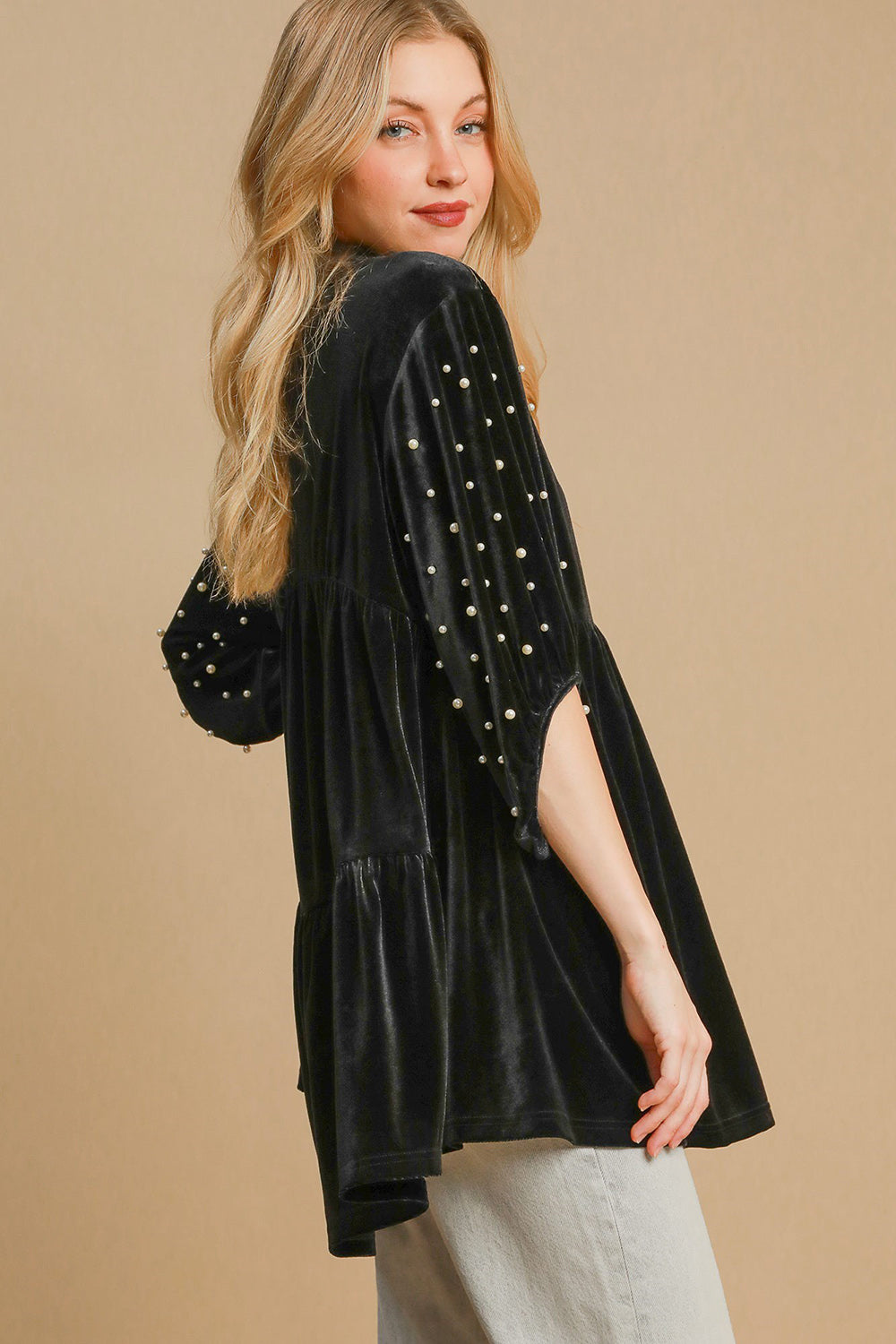 Umgee Pearl Detail Half Sleeve Velvet Babydoll Blouse